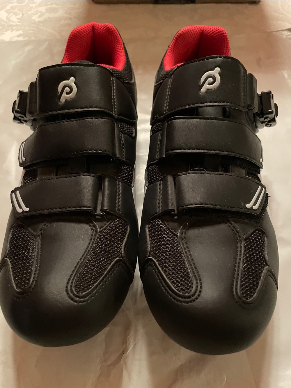 PELOTON Ladies cycling spinning shoes with 3 streps for safety, with Red Lining
